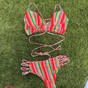Super Cute Adjustable Bathingsuit! Size Large